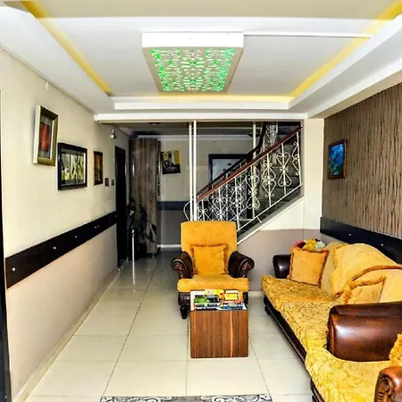 Front Close To Centre Of With Desire Sleeps Up To 4 Appartement