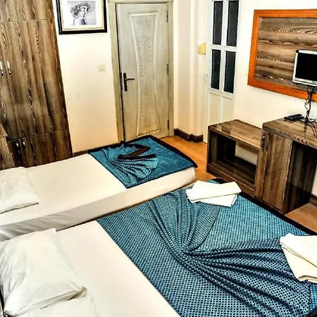 Apartment Front Close To Centre Of With Desire Sleeps Up To 4 Side